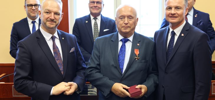 Tadeusz Politewicz odznaczony Krzyżem Kawalerskim Orderu Odrodzenia Polski