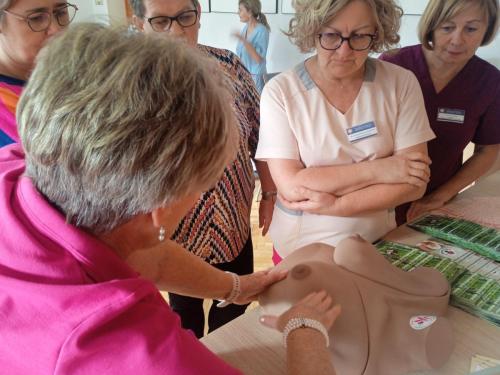 12 (1) (1) (1) (1) (1) (1)