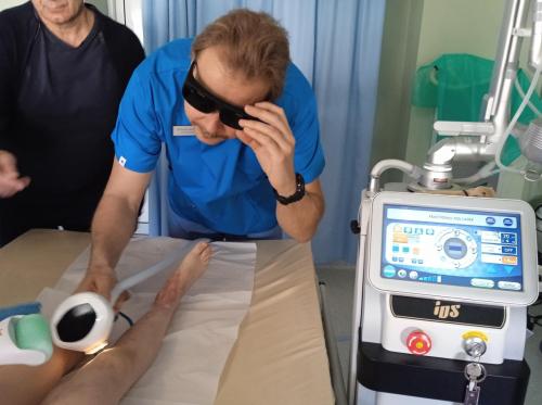 1 (1) (1) (1) (1) (1) (1) (1) (1) (1) (1) (1)