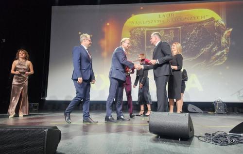 679079150 1574504714680560 6241438259030633324 n