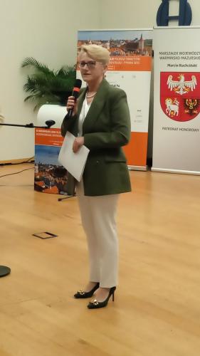 6 (1) (1) (1) (1) (1) (1) (1) (1) (1) (1)